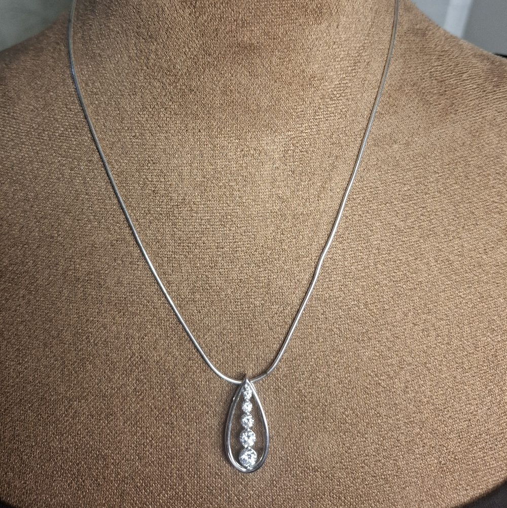 💎 Sterling Silver Teardrop Journey Necklace w CZ Diamonds on Round Snake Chain - Picture 7 of 16